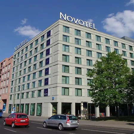 Hotel Novotel Mitte 4*