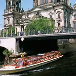 柏林米特诺沃特酒店 4* 柏林