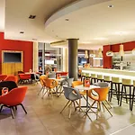 柏林米特诺沃特酒店 酒店 4*