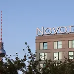 酒店 柏林米特诺沃特酒店 4*