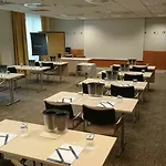 柏林米特诺沃特酒店 4*