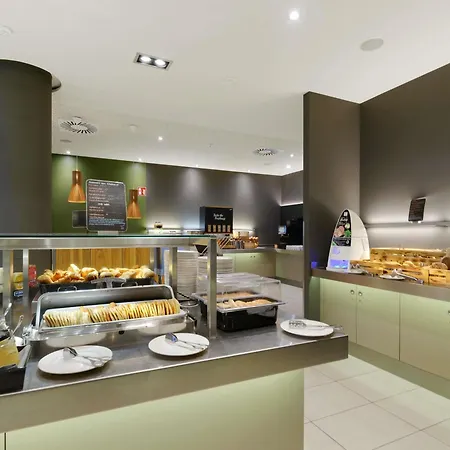 Отель Novotel Mitte