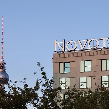 ホテル ノボテル ミッテ 4*